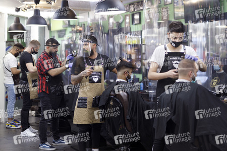 Symbolfoto Corona-Lockerungen