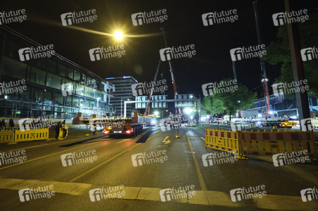 Errichtung der Verbindungsbrücke am Continentalgebäude in Hannover