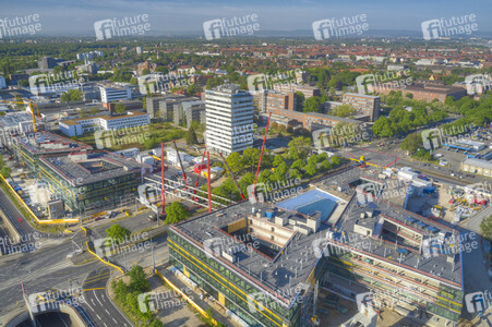 Errichtung der Verbindungsbrücke am Continentalgebäude in Hannover