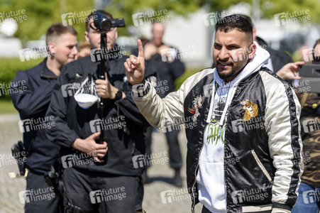 Versammlung von Corona-Verschwörungstheoretikern in Berlin