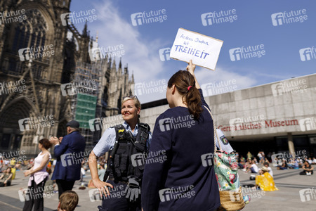 Demo gegen Corona-Maßnahmen in Köln