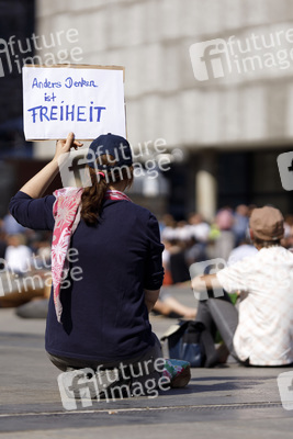 Demo gegen Corona-Maßnahmen in Köln