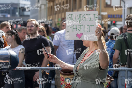 Protest gegen die Einschränkung der Grundrechte in Berlin