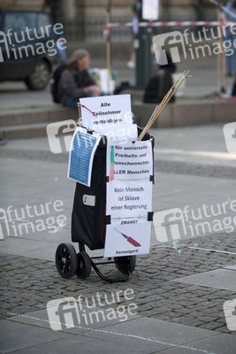 Demo gegen die Einschränkung der Grundrechte in Hamburg