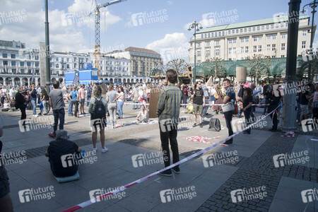 Demo gegen die Einschränkung der Grundrechte in Hamburg