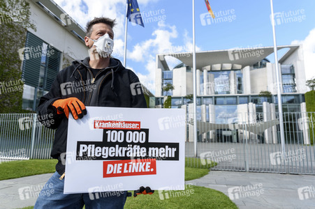 Kundgebung von Die Linke gegen den Pflegenotstand in Berlin