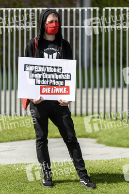 Kundgebung von Die Linke gegen den Pflegenotstand in Berlin