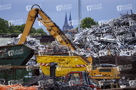 Symbolfoto Schrottplatz