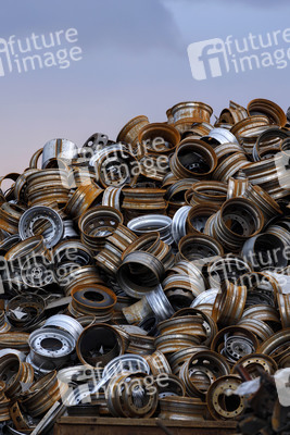 Symbolfoto Schrottplatz