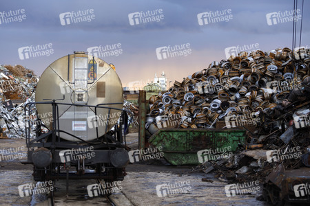 Symbolfoto Schrottplatz