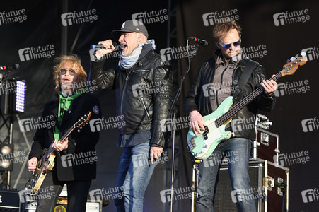 Autokultur-Konzert von Fury in the Slaughterhouse in Hannover