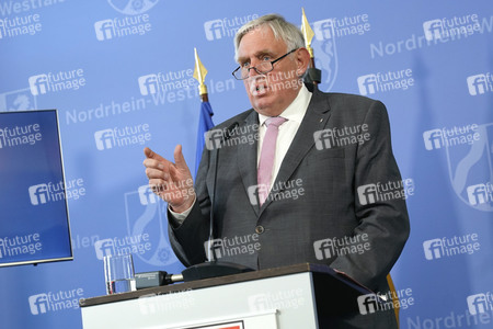 Pressekonferenz mit Karl-Josef Laumann in Düsseldorf
