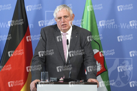 Pressekonferenz mit Karl-Josef Laumann in Düsseldorf