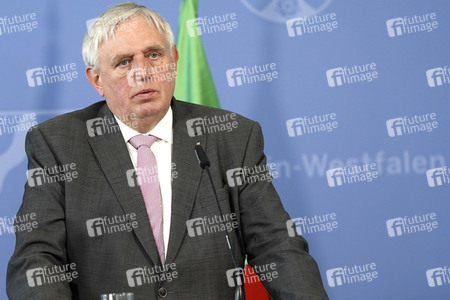 Pressekonferenz mit Karl-Josef Laumann in Düsseldorf