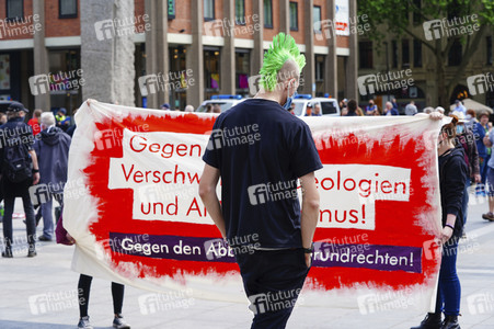 Corona-Demos in Köln