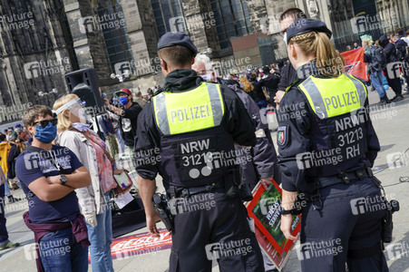Corona-Demos in Köln