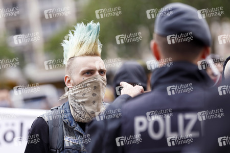 Corona-Demos in Köln