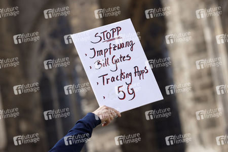 Corona-Demos in Köln