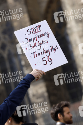 Corona-Demos in Köln