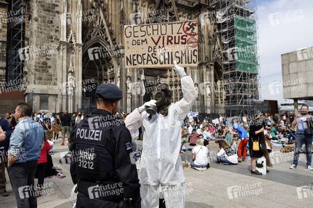 Corona-Demos in Köln
