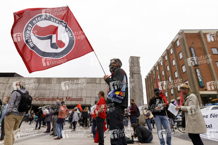 Corona-Demos in Köln