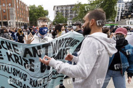 Corona-Demos in Köln