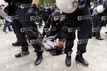 Corona-Demos in Köln