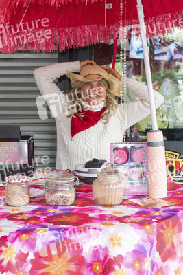 Wiedereröffnung der Rockkneipe 'Zwick St. Pauli' in Hamburg