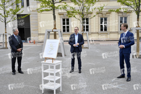 Baumspende für das Umfeld des Humboldt Forums in Berlin