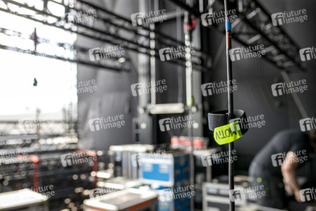 Bühnenaufbau für Autokonzerte in Erfurt