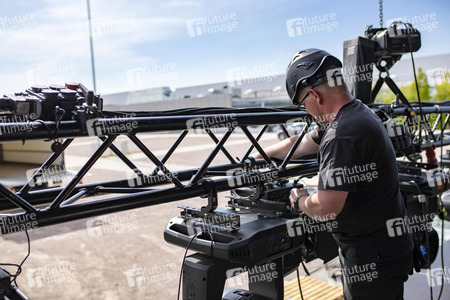 Bühnenaufbau für Autokonzerte in Erfurt