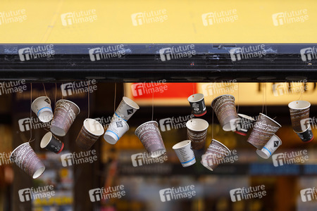 Symbolfoto Einwegbecher