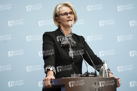 Pressekonferenz zum aktuellen Stand der Behandlung des Corona Virus in Berlin