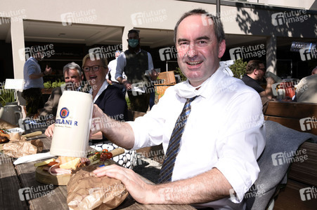 Wiedereröffnung vom Biergarten Paulaner n München