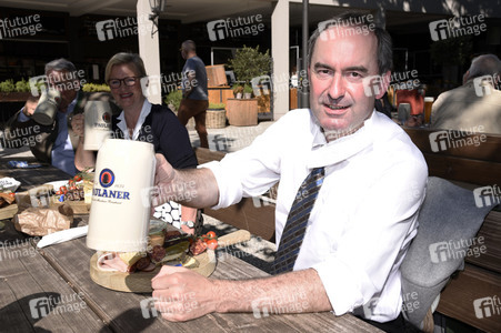 Wiedereröffnung vom Biergarten Paulaner n München
