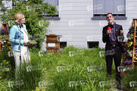Pressetermin mit Julia Klöckner zum Weltbienentag in Berlin