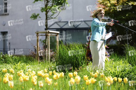 Pressetermin mit Julia Klöckner zum Weltbienentag in Berlin