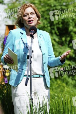 Pressetermin mit Julia Klöckner zum Weltbienentag in Berlin