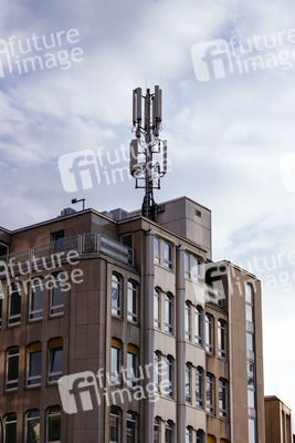 Symbolfoto Mobilfunkantenne