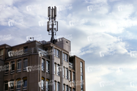 Symbolfoto Mobilfunkantenne