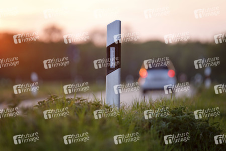 Symbolfoto Leitpfosten