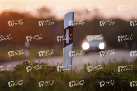 Symbolfoto Leitpfosten