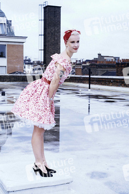 Modepräsentation mit Paula Yates in London