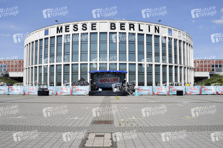 90er Drive-In-Konzert in Berlin