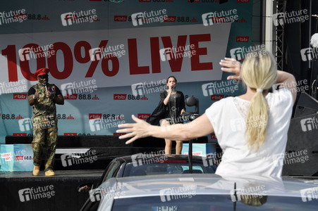 90er Drive-In-Konzert in Berlin