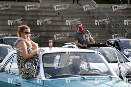 90er Drive-In-Konzert in Berlin