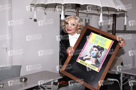 Chris Kolonko bei der Aktion 'Theater lebt' in München