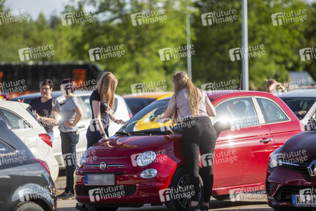 Autokonzert von Revolverheld in Erfurt