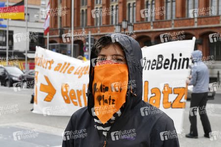 Protest gegen Flüchtlingspolitik in Berlin