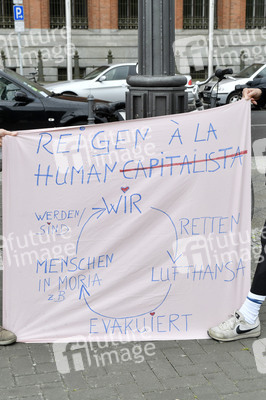 Protest gegen Flüchtlingspolitik in Berlin